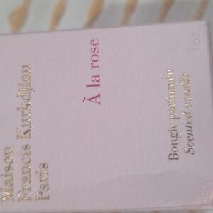 Maison Francis Kurkdjian À la Rose Candle with Pink Floral Design